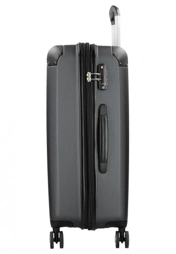 Чемодан на колесах