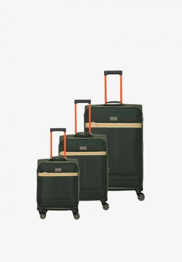 Набор чемоданов