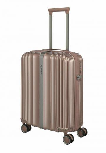 Набор чемоданов