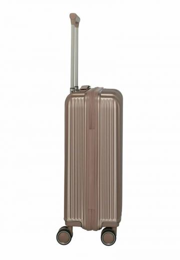 Набор чемоданов