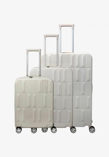 Набор чемоданов