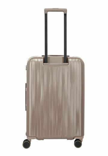 Чемодан на колесах