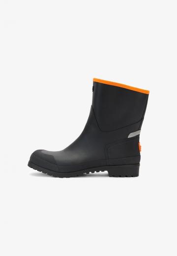 Резиновые сапоги
