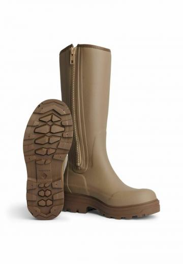 Резиновые сапоги