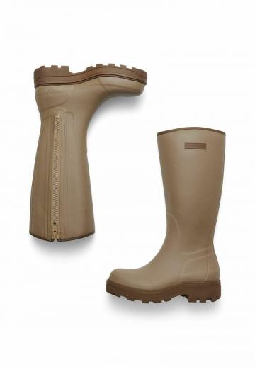 Резиновые сапоги