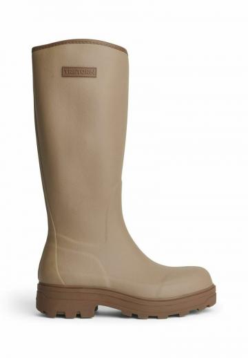 Резиновые сапоги