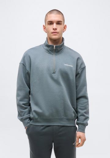 Спортивная кофта