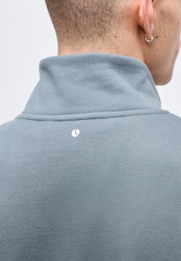 Спортивная кофта