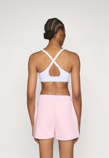 Спортивный бюстгальтер