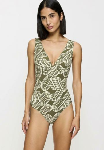 Слитный купальник