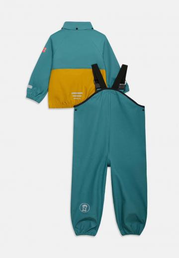 Куртка дождевик