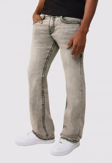 Клешеные джинсы