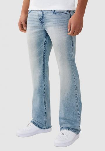 Клешеные джинсы