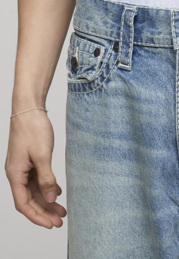 Прямые джинсы