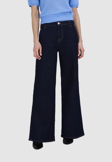 Свободные джинсы