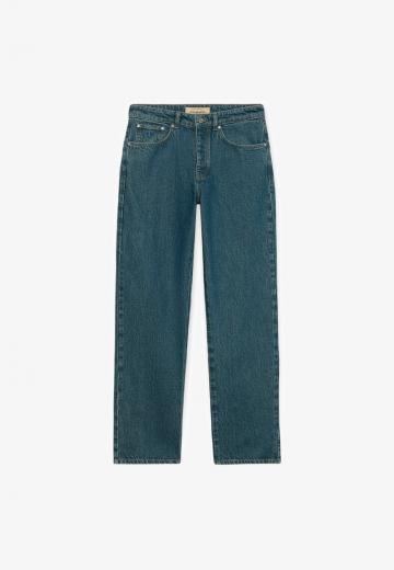 Прямые джинсы