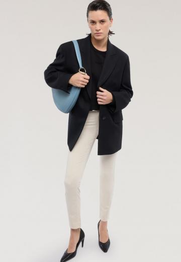 Узкие джинсы