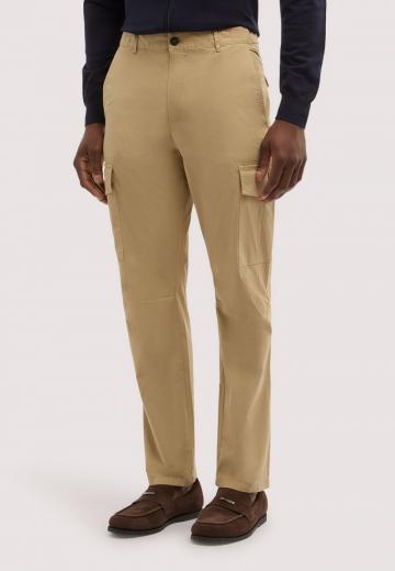 Брюки с накладными карманами