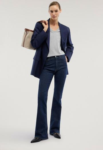 Клешеные джинсы