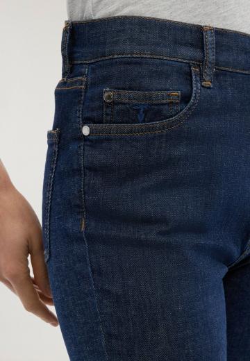 Клешеные джинсы