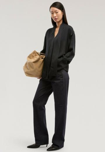 Прямые джинсы