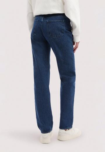 Прямые джинсы