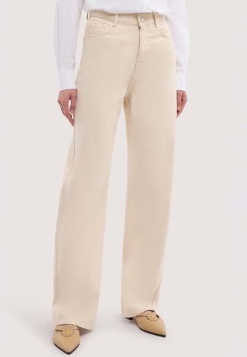 Прямые джинсы