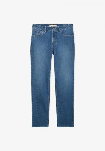 Прямые джинсы