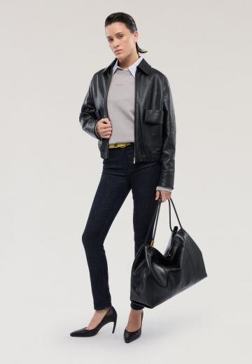 Узкие джинсы