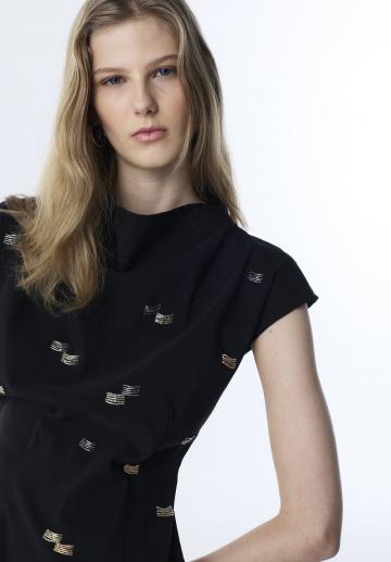 Короткое платье