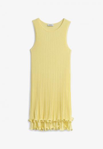 Вязаное платье