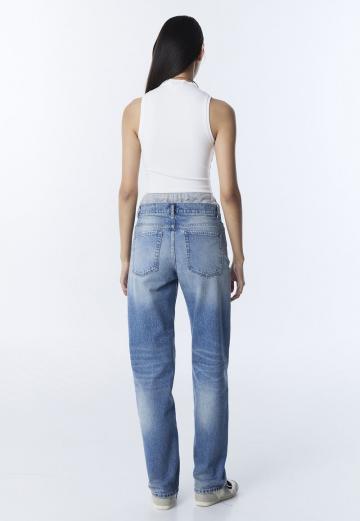 Прямые джинсы