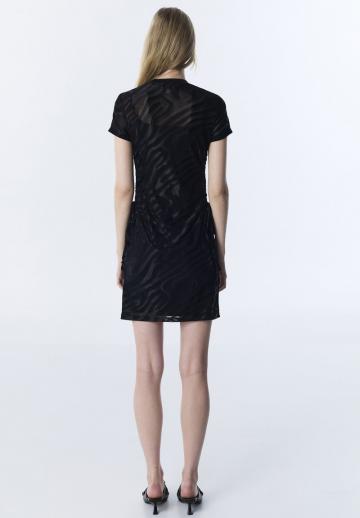 Платье футляр