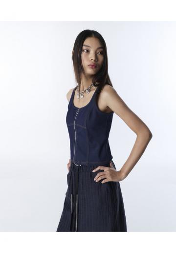 Блузка без рукавов