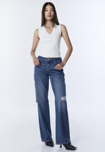 Прямые джинсы