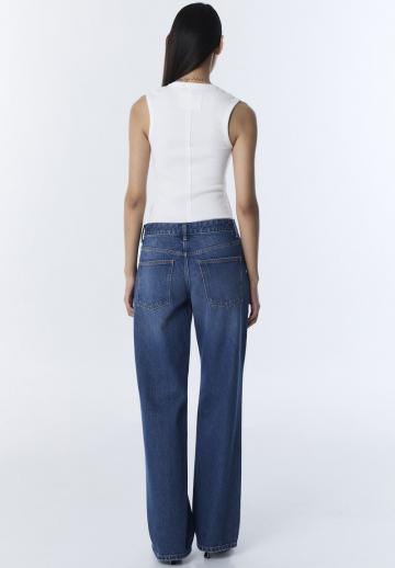 Прямые джинсы