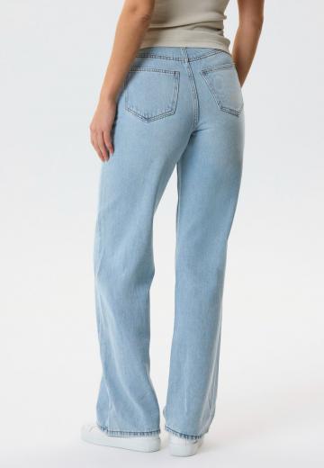Свободные джинсы