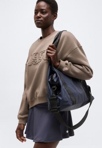 Спортивная толстовка