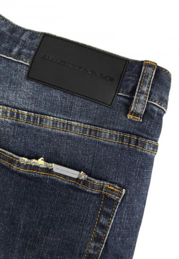 Узкие джинсы