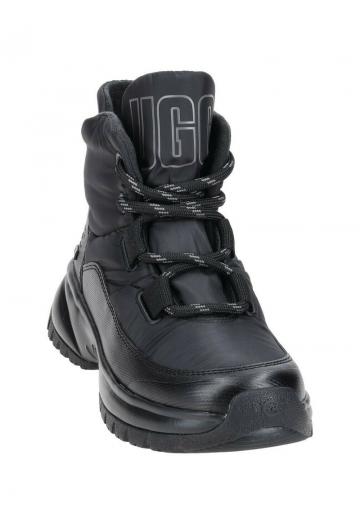 Ботинки на шнуровке