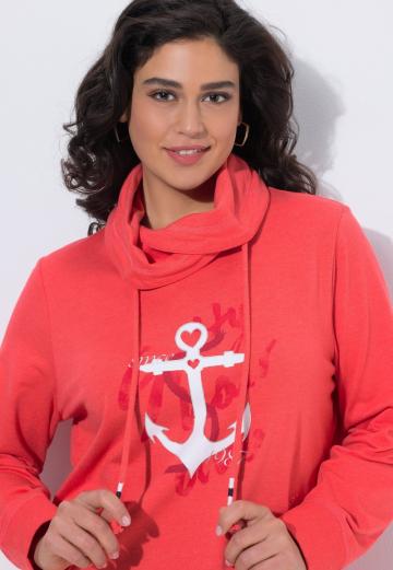 Пуловер с капюшоном