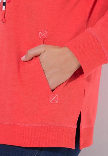 Пуловер с капюшоном