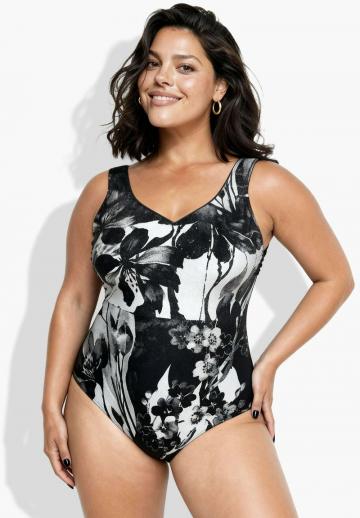 Слитный купальник