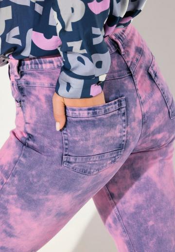 Короткие джинсы