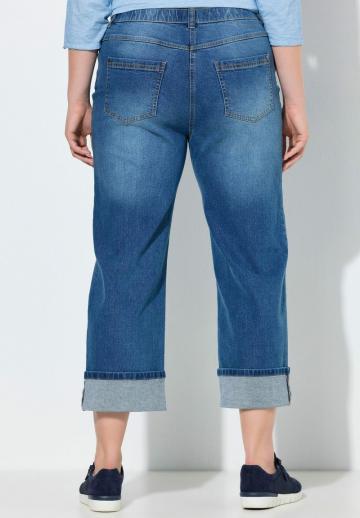 Короткие джинсы