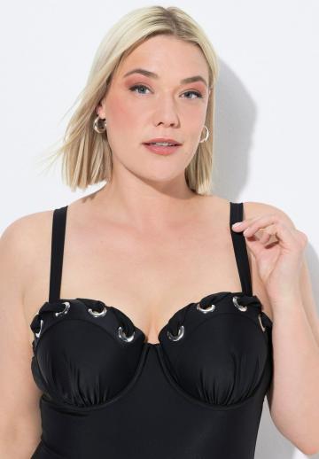 Слитный купальник