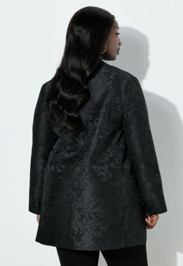 Короткое пальто