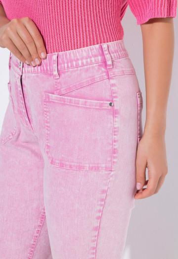 Короткие джинсы