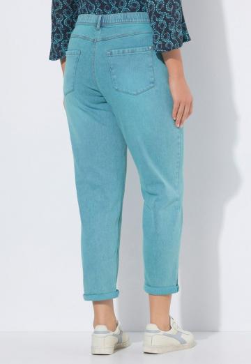 Короткие джинсы