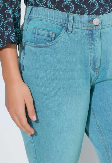 Короткие джинсы